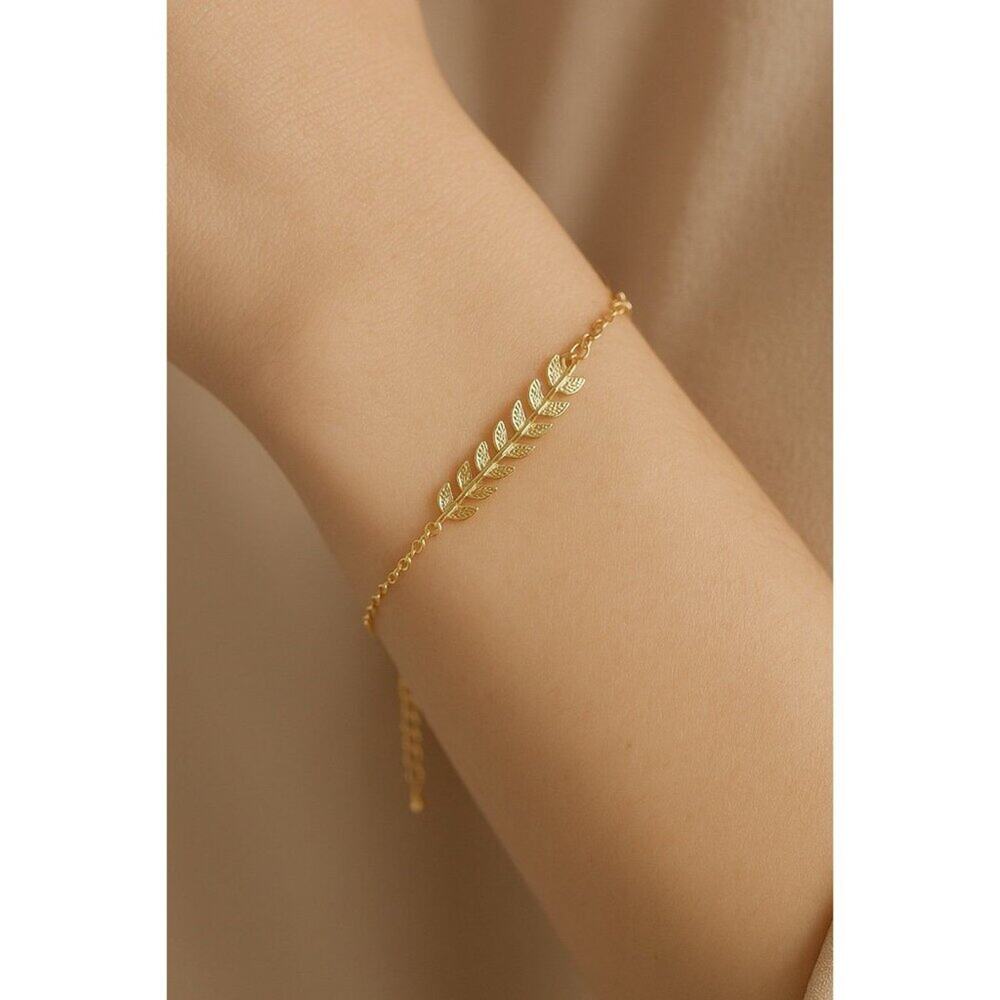 Madeleine Elizabeth Dainty Fern Vine Bracelet 18K Gold Finish New in Package